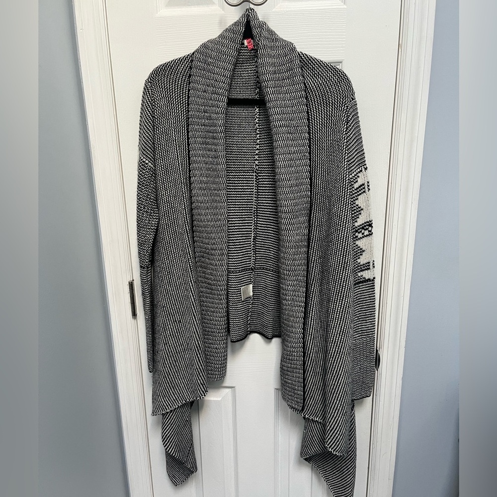 BB Dakota Women's Large Wool Blend Shawl Open Front Cardigan Sweater Black White
